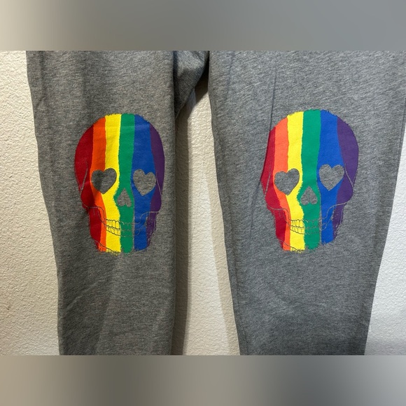 Torrid Rainbow Skull Lounge Set – Top 0 (L) Joggers 00 (M/L) NWT - Picture 11 of 17